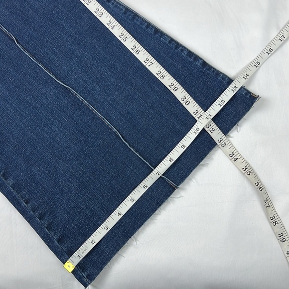 Express Women’s XL Reg 70’s Flare Mid Rise Flexx Hyper Stretch Frayed hem Jean - Picture 12 of 12